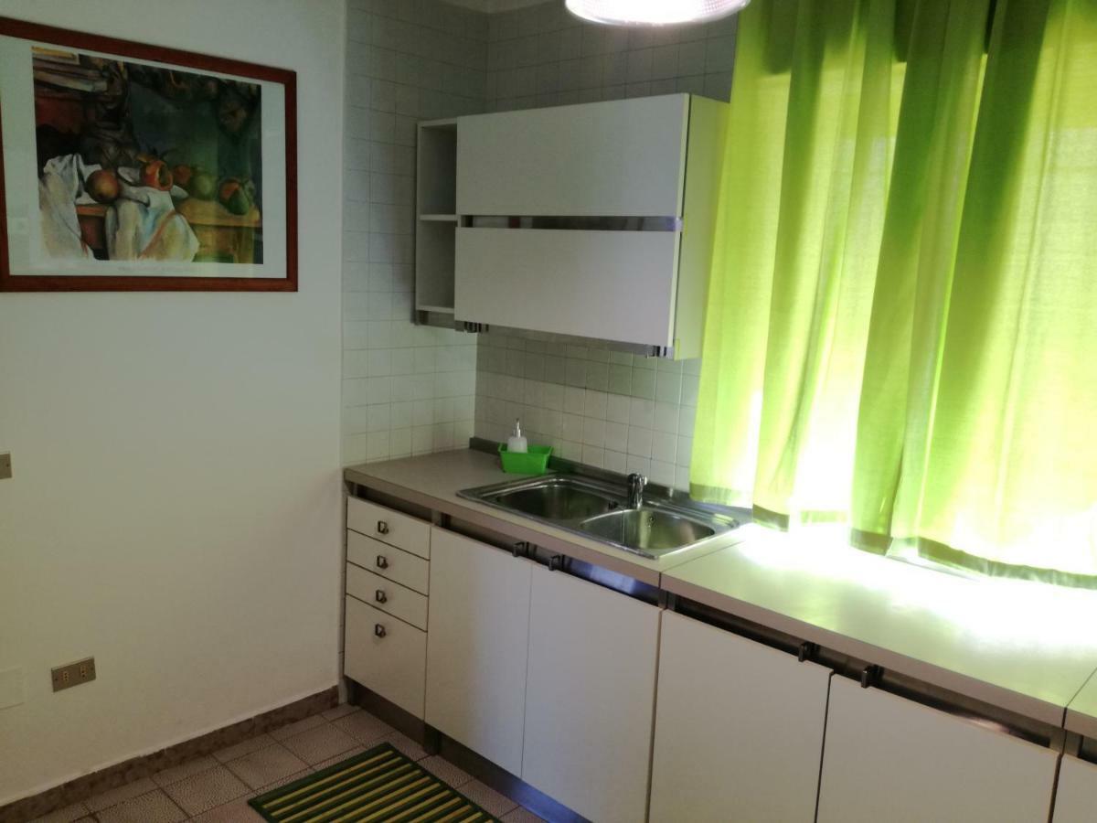 Sunset Flat Apartment อิโซลา เดลเล เฟมมิเน ภายนอก รูปภาพ